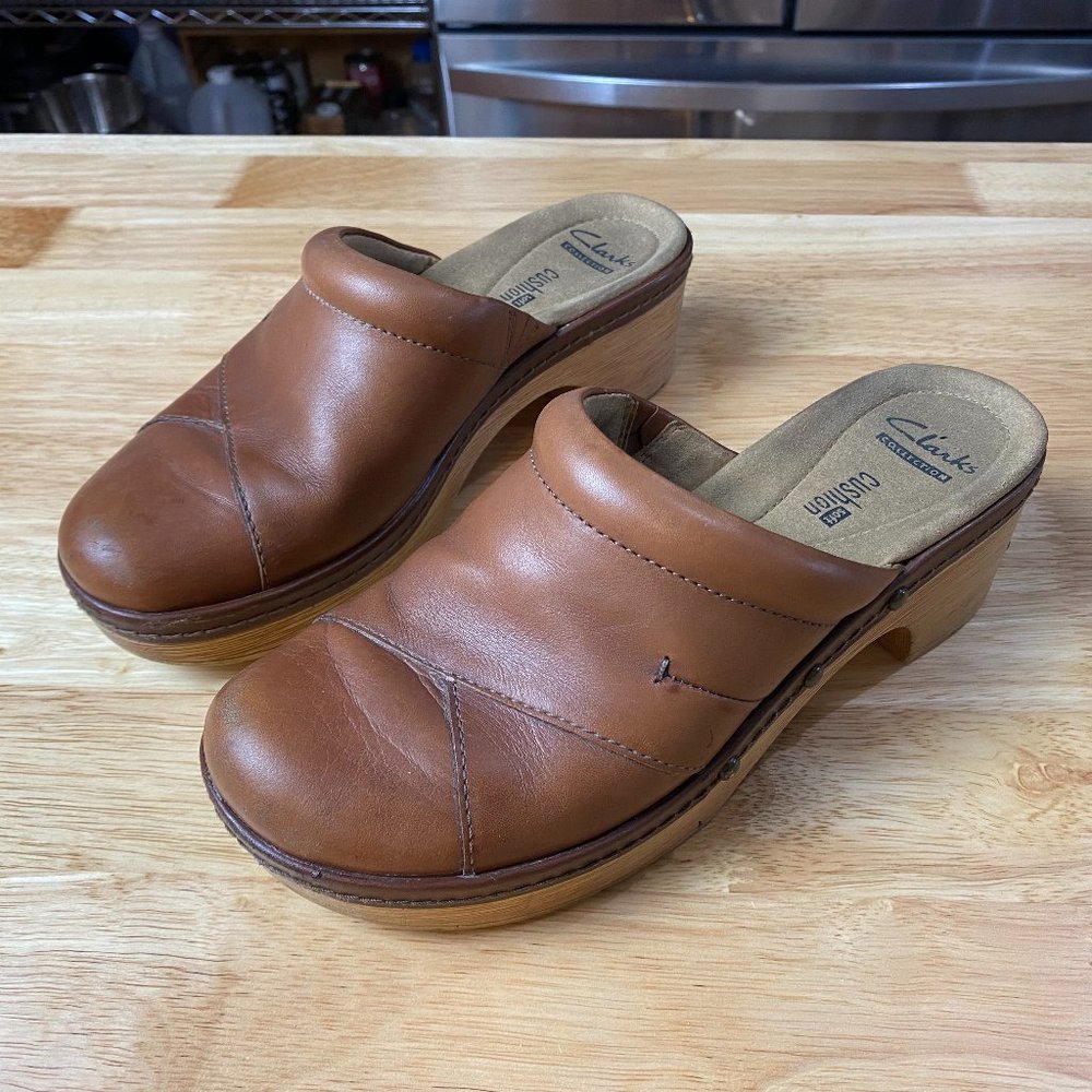 Clarks Collection, Clogs, Tan Leather,  Soft Cushion, Size 6.5